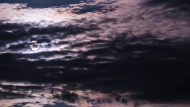 Full Moon Moves Night Sky Dark Clouds Timelapse Mystical Bright — Video Stock