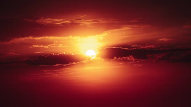 Dramatic Sunset Sun Rays Sky Orange Layered Clouds Timelapse Awesome — Stockvideo