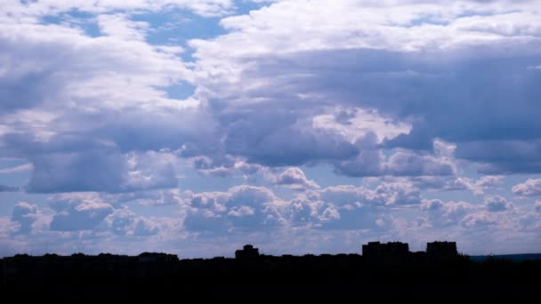 Timelapse Nuvole Cumulus Che Muovono Nel Cielo Sopra Orizzonte Della — Video Stock