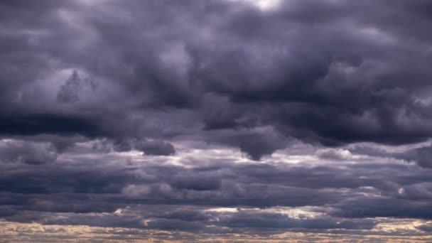 Timelapse Van Dramatische Storm Wolken Bewegen Lucht Donkere Stormachtige Cumuluswolken — Stockvideo