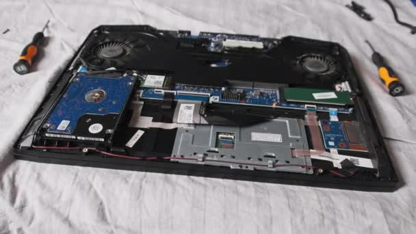 Laptop Repair Service Broken Laptop Lies Table Radio Master Motherboard — Stock Video
