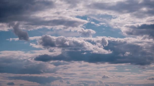 Felhők Mozognak Kék Égen Időhasadék Puffadt Fehér Felhők Időeltolódás Kumulus — Stock videók