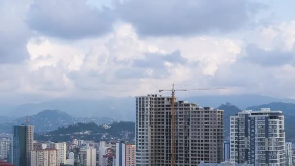 Budowa Budynku Tower Crane Placu Budowy Podnosi Ładunek Wieżowcu Czas — Wideo stockowe