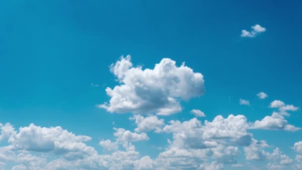 Timelapse Cumulus Clouds Moving Blue Sky Light Clouds Change Shape — Stock Video