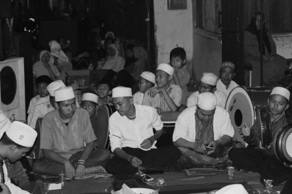 Jacarta Indonésia 2020 Muçulmanos Entusiastas Comparecem Celebração Aniversário Profeta Maomé — Fotografia de Stock
