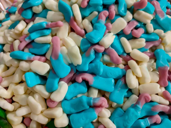 Farklı Şekillerdeki Çok Renkli Çiğneme Şekerlemelerinin Arka Planı — Stok fotoğraf