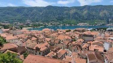 Kotor, Karadağ tarihi kentin havadan görünümü