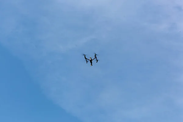 Quadcopter Flight Blue Sky — 스톡 사진