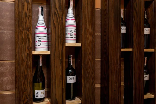 Ukraine Kyiv December 2019 Bottles French Wine Uby Cub Shelves — Fotografia de Stock
