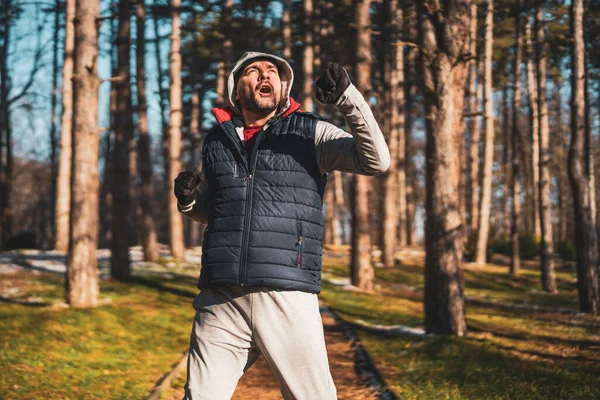 Boxer Entraîne Dans Parc Hiver Travaille Sur Forme Physique — Photo