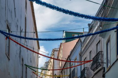  Santo Antonio festivali Lizbon 'da. Lizbon 'daki en büyük kutlama Haziran' da Santo Antonio 'nun onuruna gerçekleşti..