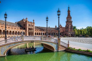 Sevilla, İspanya. 27 Ağustos 2022 İspanya 'nın merkezindeki Sevilla manzarası