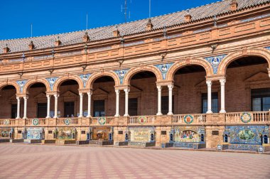 Sevilla, İspanya. 27 Ağustos 2022 İspanya 'nın merkezindeki Sevilla manzarası