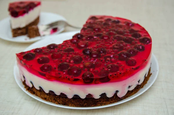 red velvet cake with raspberries and chocolate