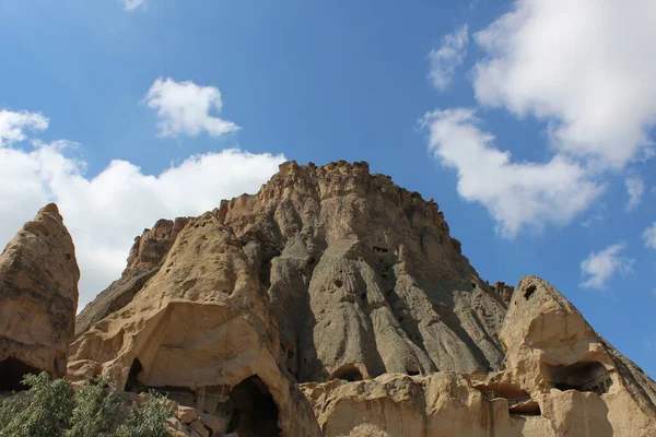 Hohe Sandfarbene Felsen Mit Den Überresten Antiker Siedlungen Inneren Vor — Stockfoto