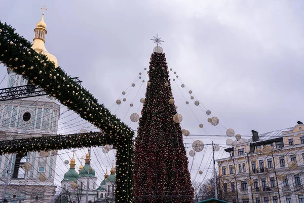 2021 Kiev Ucrania Árbol Navidad Cerca Catedral Sofía — Foto de Stock