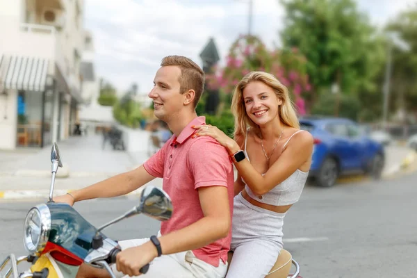 Happy Couple Love Riding Motorbike Summer City Streets Man Woman — Stock Photo, Image