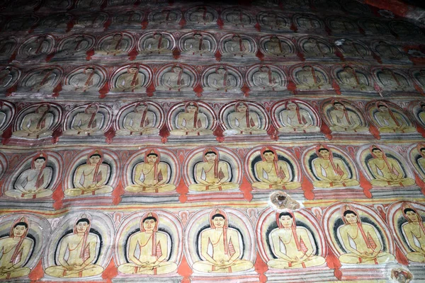 スリランカ 黄金のダンブラ寺院 洞窟寺院 — ストック写真