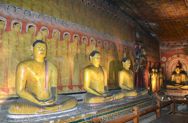 Sri Lanka, Altın Dambulla Tapınağı, Mağara Tapınağı