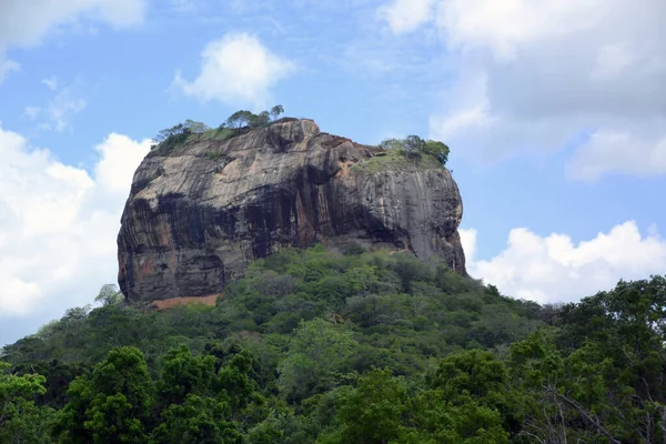 Шри Ланка Скала Крепость Сигирия Львиными Лапами Стоковое Фото