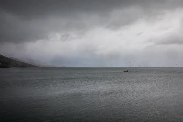 Arnavutluk dağları, göller, doğa ve deniz manzaraları