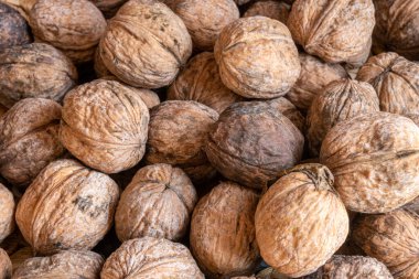 Açılmamış organik ceviz içeren yakın plan..