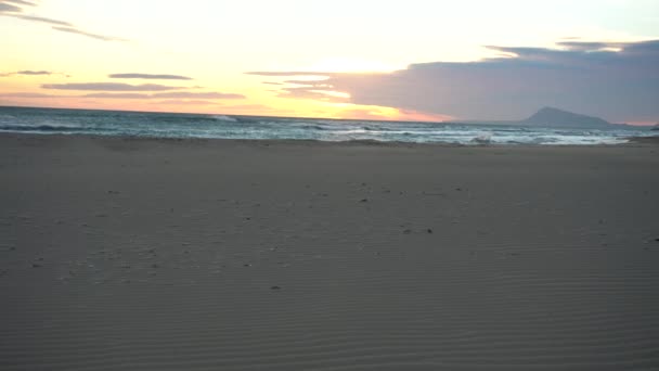 Salida Puesta Del Sol Playa Día Ventoso — Vídeos de Stock