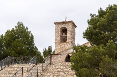 Ontinyent 'teki Sant Esteve inzivasının çan kulesi (Valencia, İspanya)