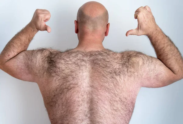 Vista Trasera Espalda Desnuda Peluda Hombre Caucásico Mediana Edad —  Fotos de Stock