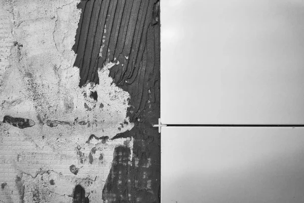 Yüzü beyaz fayansların onarımı