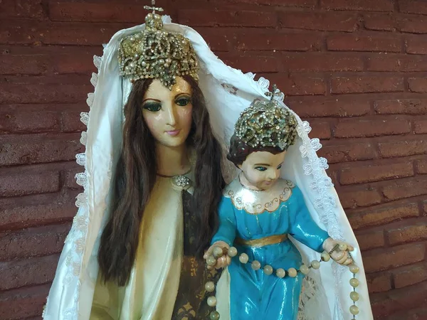 Bakire Meryem ve Bebek İsa