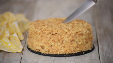 Napolyon 'un doğum günü pastasını keserken..