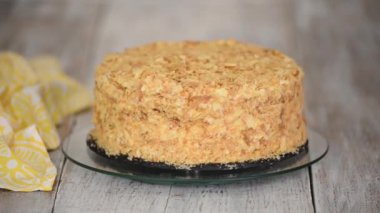 Ev yapımı kek Napolyon, poğaça kremalı pasta.