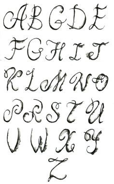 Sanatsal alfabe harfleri, beyaza izole edilmiş mürekkeple çizilmiş. Siyah yazı tipi .