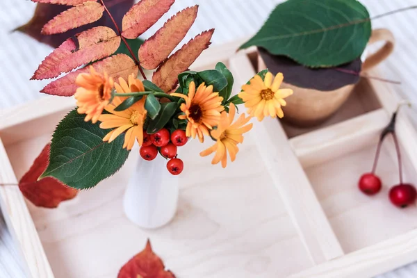 Flatlay Autumn Composition Autumn Leaves Autumn Bouquet Red Vase Rowan — Stock Photo, Image