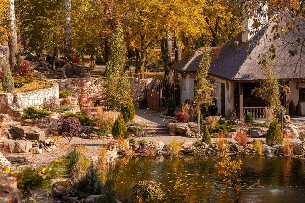 Podzim Vesnici Dům Rybníka Loga Park Kamensk Shakhtinsky Rostovská Oblast — Stock fotografie