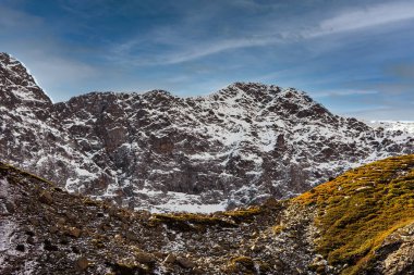 Sonbaharda dağlarda manzara. Arkhyz. Karachay-Çerkessia. Rusya.