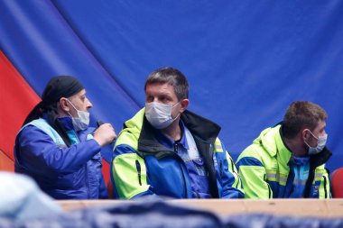 Saint-Petersburg, Rusya - 26 Kasım 2021: Basketbol, FIBA Basketbol Dünya Kupası 2023 elemeleri, Rusya - İtalya. Doktorlar, ambulans..