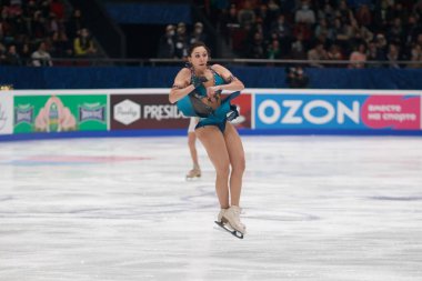 Saint Petersburg, Rusya - 25 Aralık 2021: Rus milli takımı 2022 Artistik Patinaj. Kadınlar - Serbest Paten. Elizaveta Tuktamysheva.