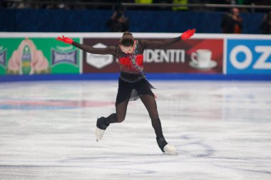 Saint Petersburg, Rusya - 25 Aralık 2021: Rus milli takımı 2022 Artistik Patinaj. Kadınlar - Serbest Paten. Kamila Valieva.