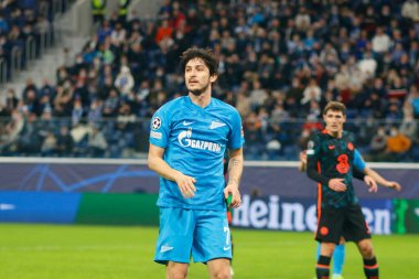Saint Petersburg, Rusya - 8 Aralık 2021: Futbol, UEFA Şampiyonlar Ligi. H. Zenit grubu Chelsea 'ye karşı. Oyuncular Serdar Azmoun