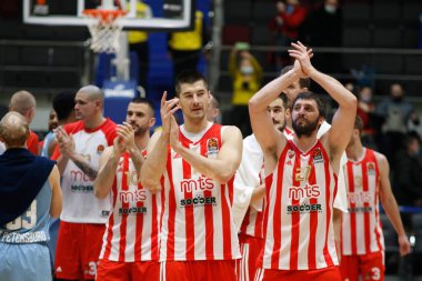Saint Petersburg, Rusya - 03 Aralık 2021: Basketbol. Euroleague 2021-2022, BC Zenit vs Crvena Zvezda. Basketbol kulübü Luka Mitroviç 'in oyuncusu