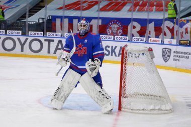 Saint Petersburg, Rusya - 1 Aralık 2021: Hokey, KHL 2021-22 KHL - SKA v Dinamo Minsk. Hokey kulübü SKA Dmitry Nikolayev 'in oyuncusu