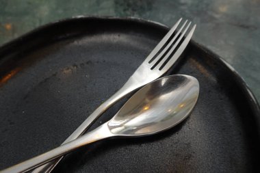 Çatal bıçak seti, Gümüş Çatal ve Kaşık Bakır Kahverengi Tabak