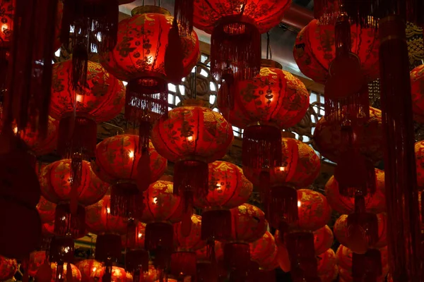 Lanterna Vermelha Chinesa Pendurado Para Símbolos Riqueza Fama Prosperidade Para — Fotografia de Stock