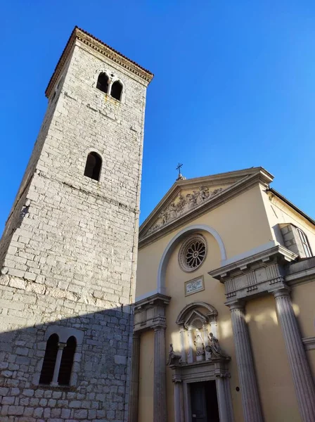 Kirche Mariä Himmelfahrt Und Schiefer Turm Rijeka Kroatien — Stockfoto