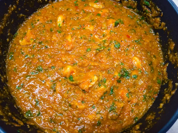 İtalyan spesiyali karidesli spagetti alla busara makarna