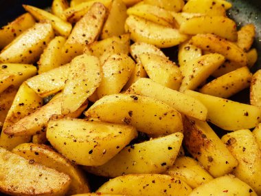 Çiftçiler jambonlu kahvaltı ve kızarmış patates.