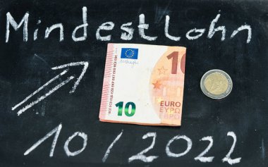 Almanya 'da Asgari Ücret Çevirisi Mindestlohn, Ekim 2022' ye kadar 12 avroya yükseldi