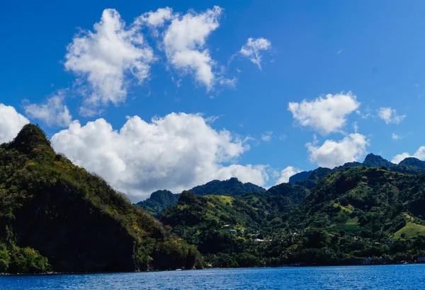 Wallilabou Körfezi Saint Vincent ve Karayip Denizi 'ndeki Grenadinler